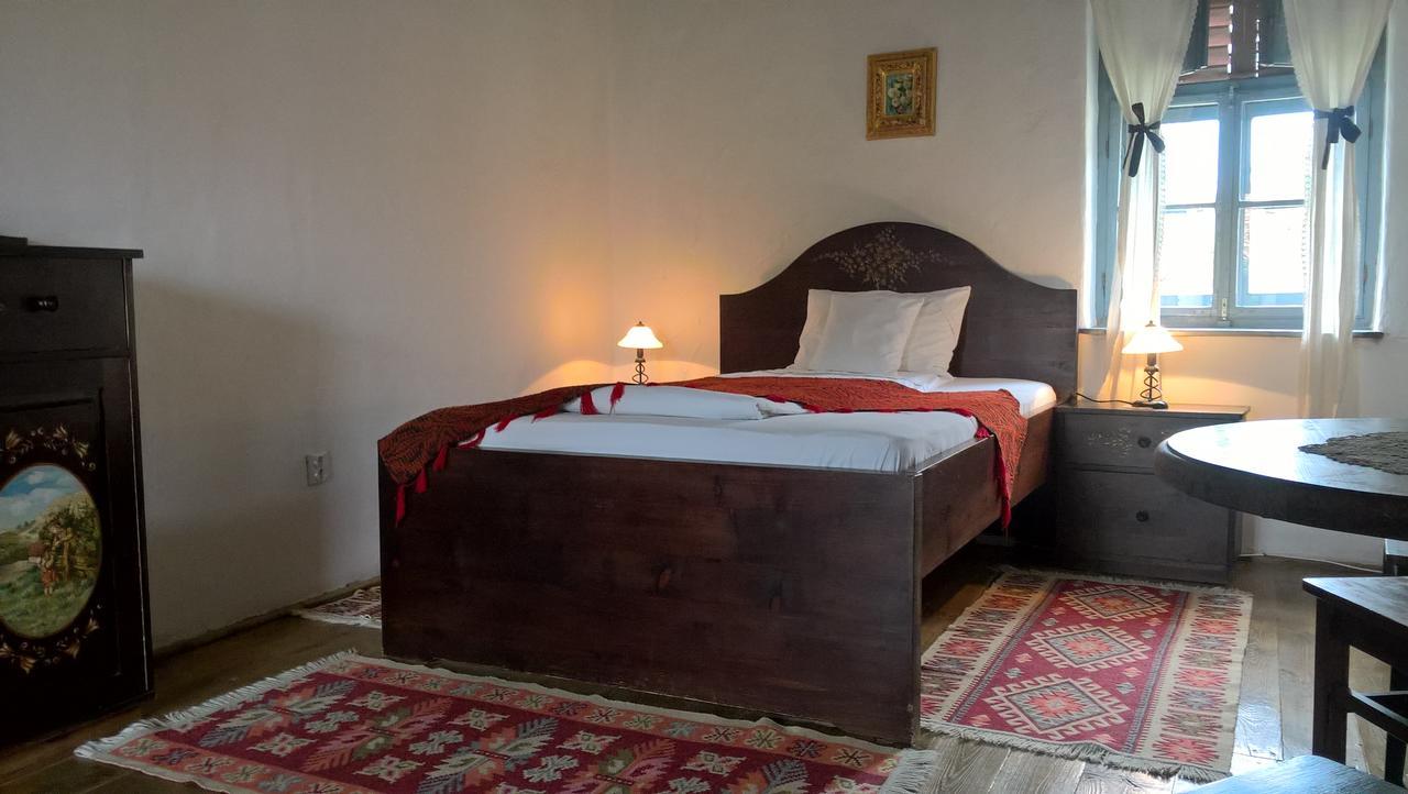 Casa Cu Zorele, Crit 189 Екстериор снимка