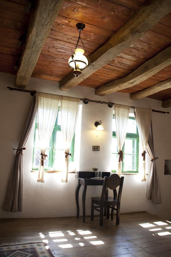 Casa Cu Zorele, Crit 189 Екстериор снимка